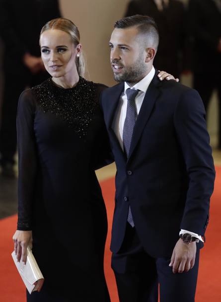 Jordi Alba e la moglie. Ap